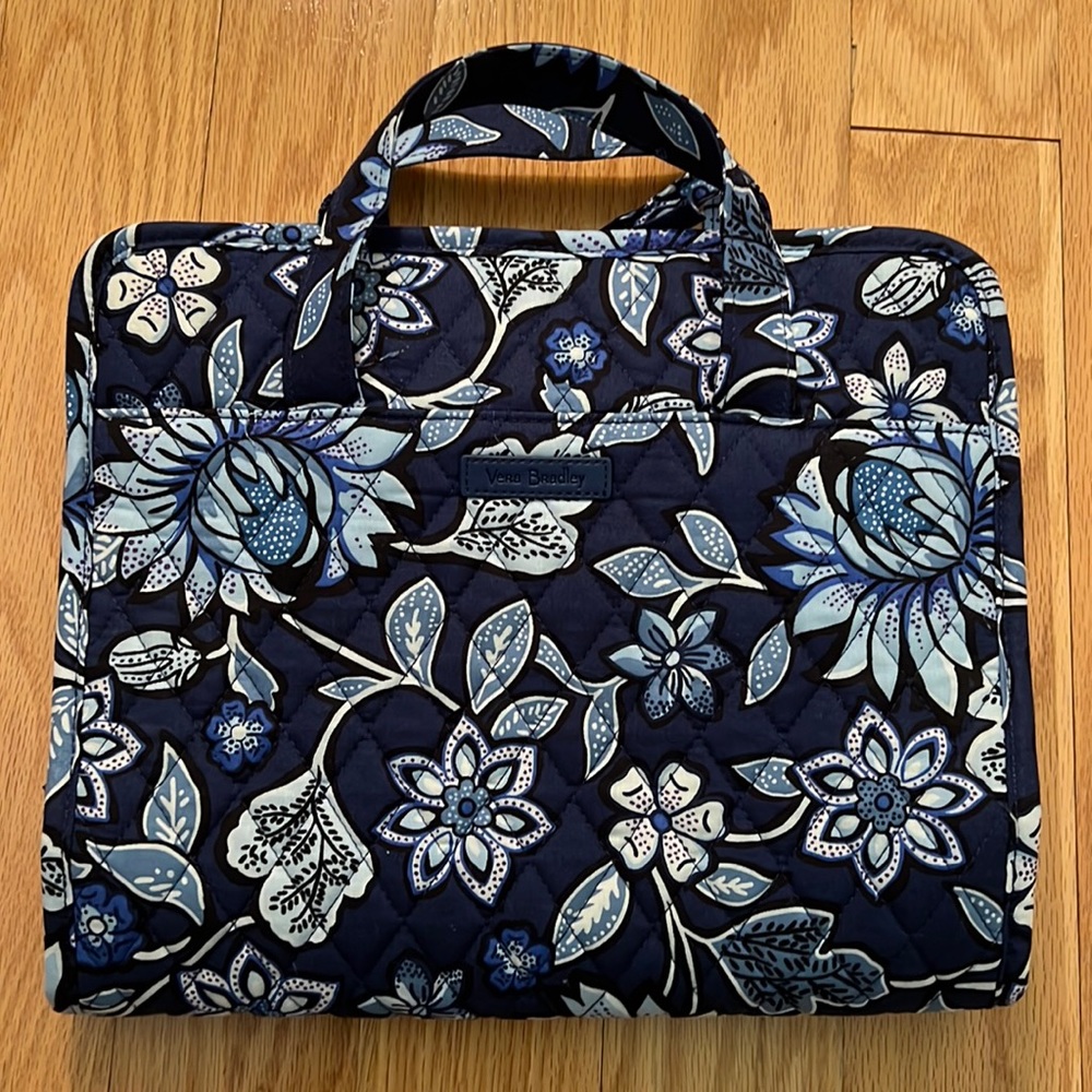NWOT Vera Bradley - Hanging Travel Organizer - Tropics Tapestry